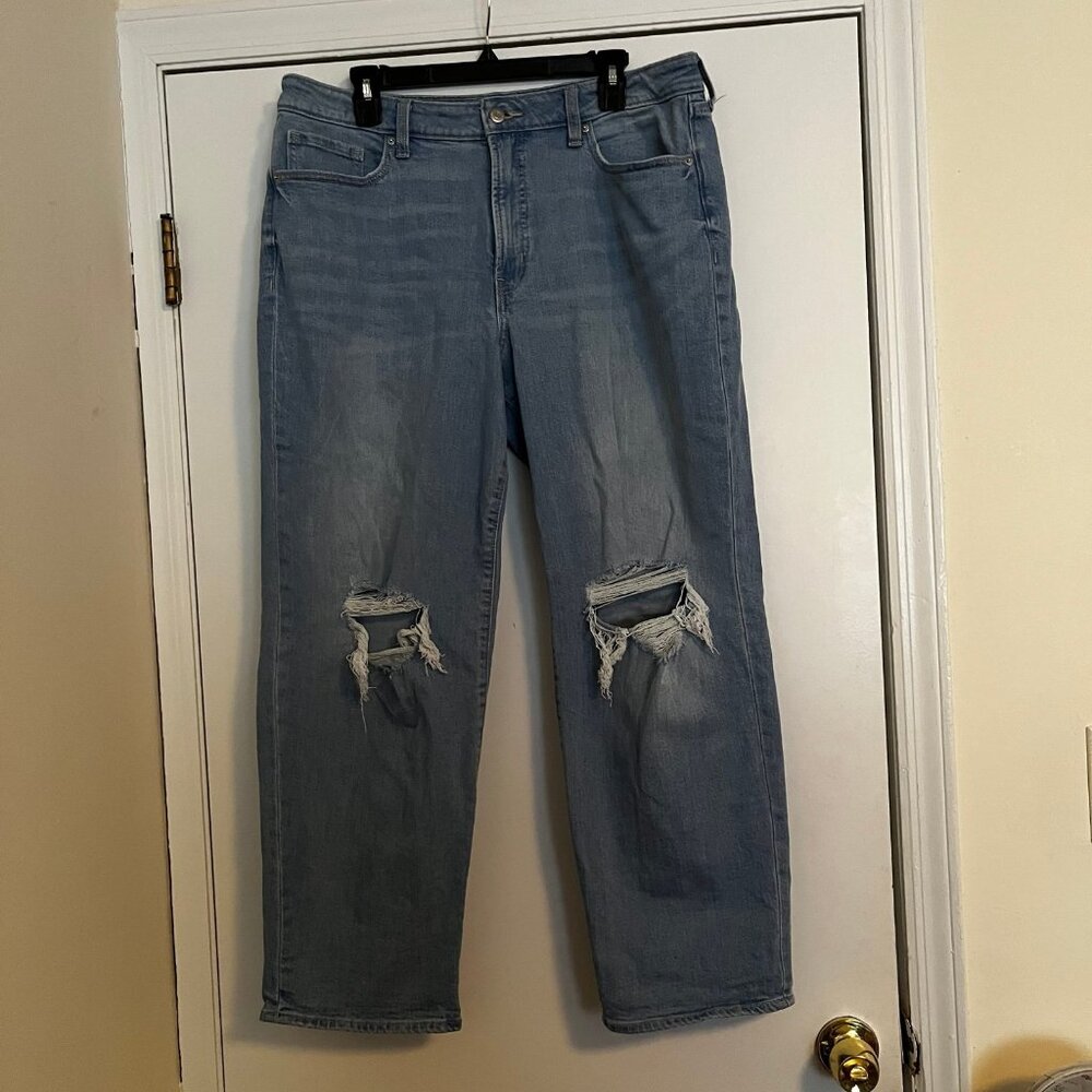 Old Navy Size 16 High Rise OG Loose Light Wash Jeans with Distressed Knees